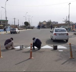 اجرای سرعتگیر در شهرستان گرماب با رنگ دو جزئی آرشام